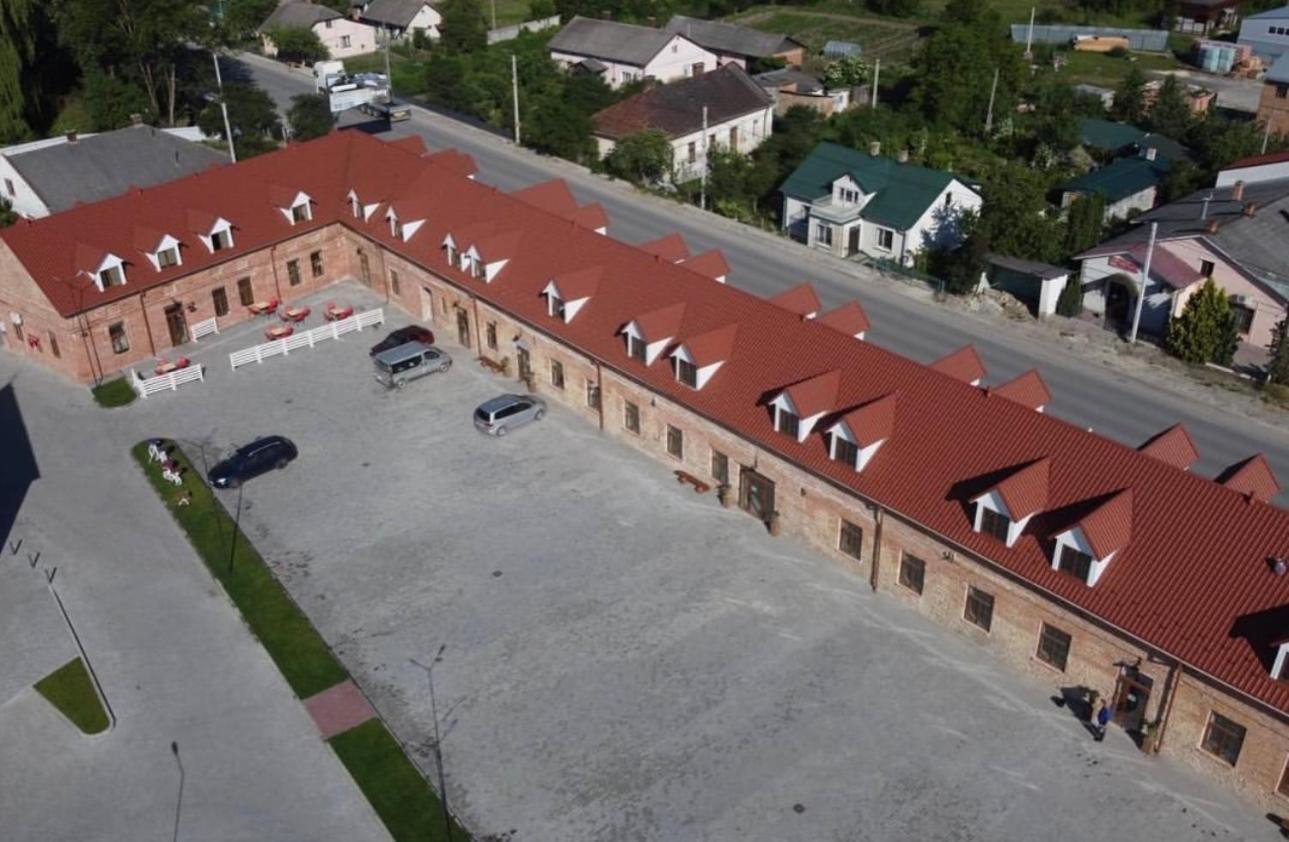 Готель Бережани Esterno foto